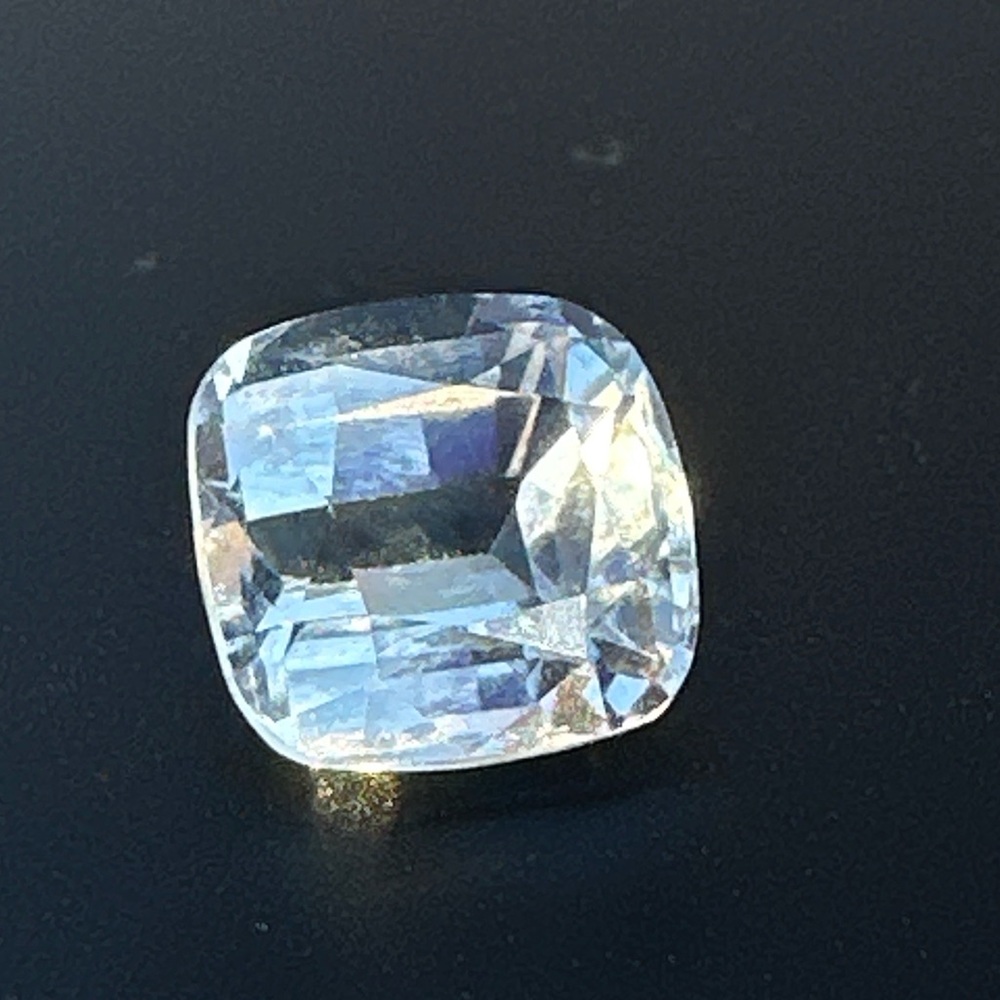 1.90 Carat’s Natural Aquamarine Gemstone